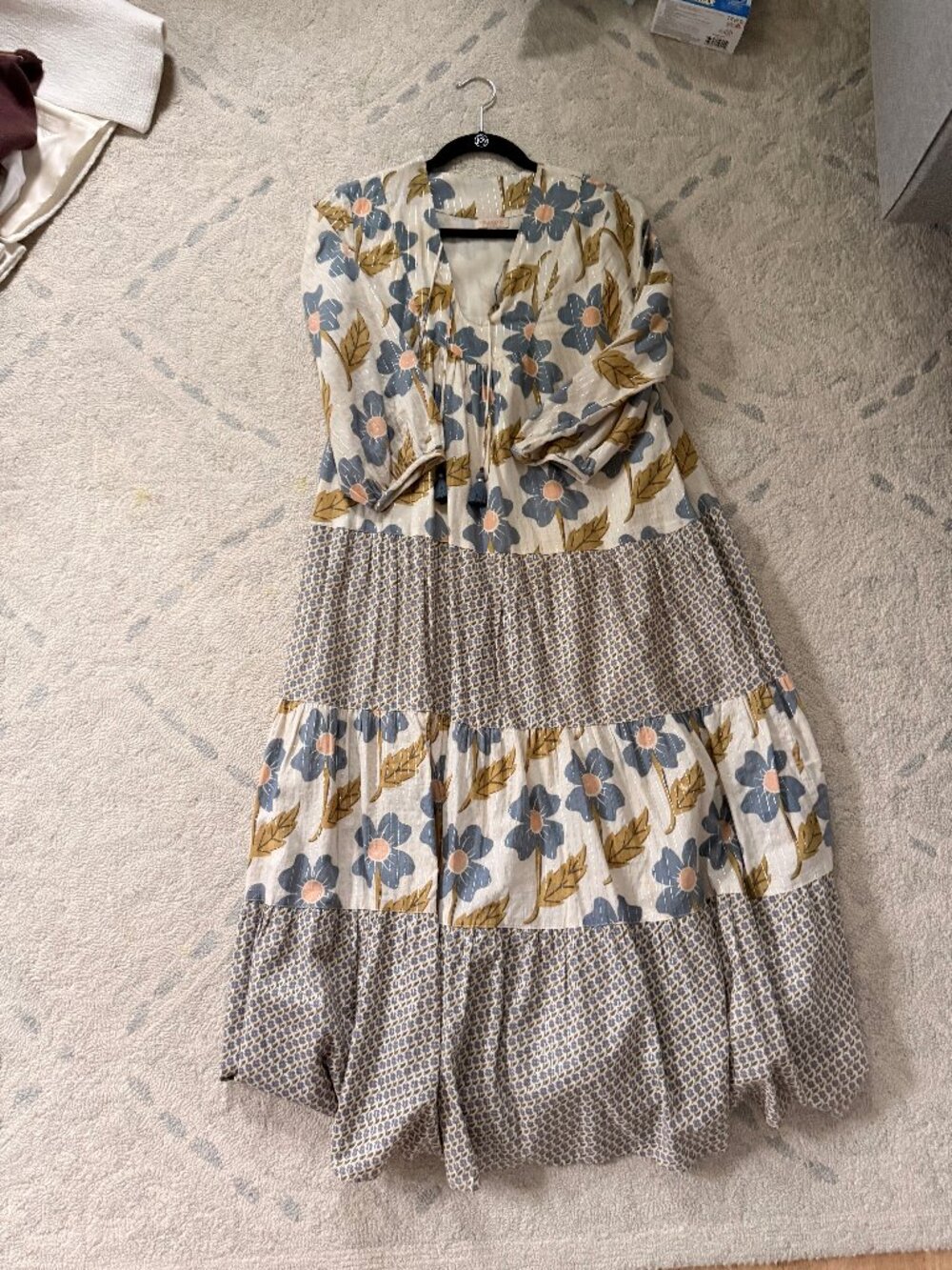 Pink Chicken Women’s Blue and White Floral Sundress V-Neck Adult Small